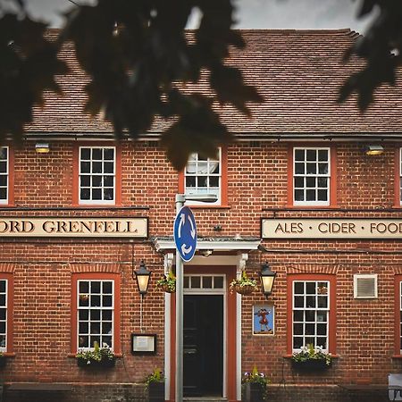 The Lord Grenfell Maidenhead Exterior foto The Lord Grenville